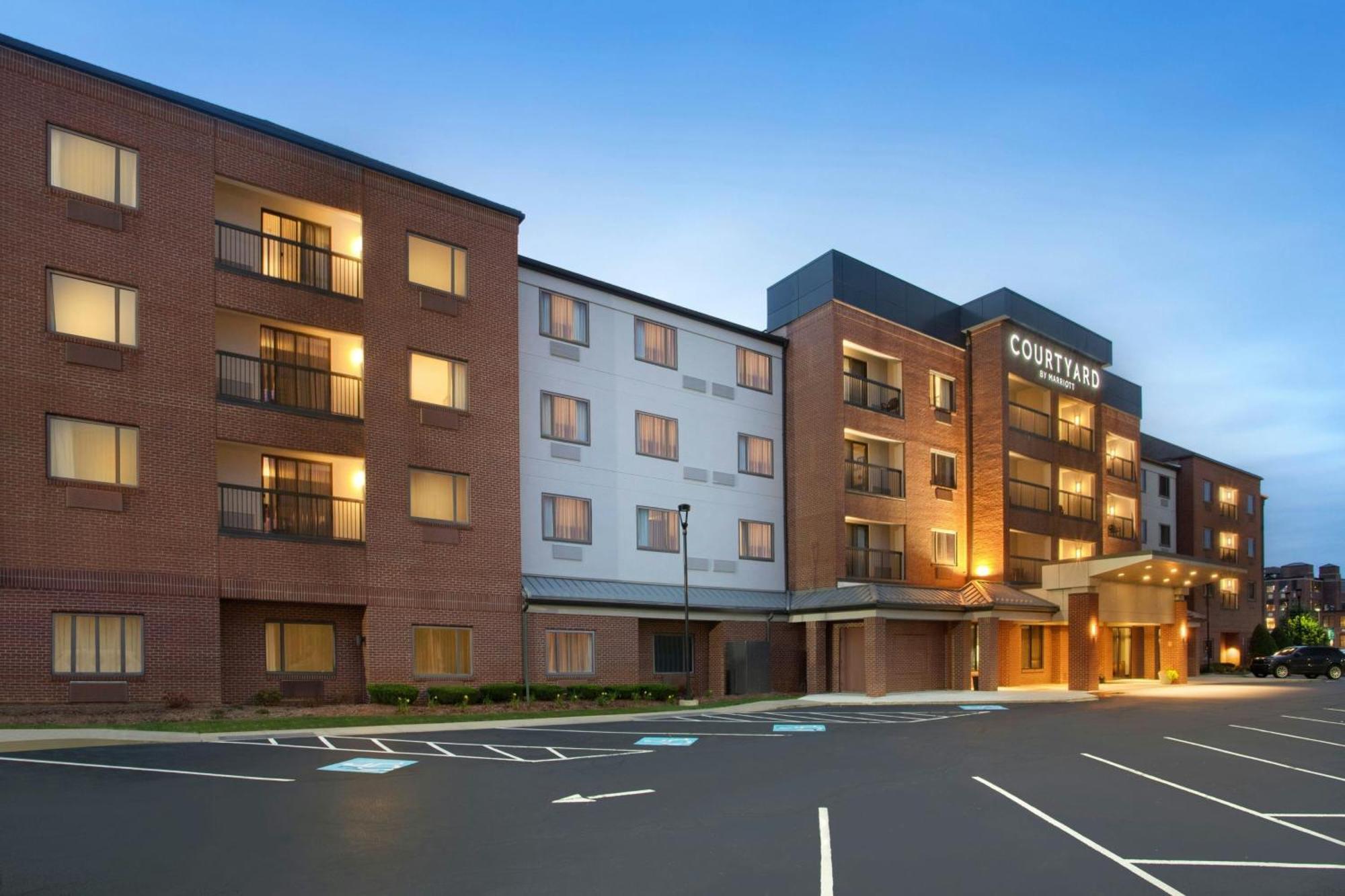 Courtyard Worcester Exterior foto